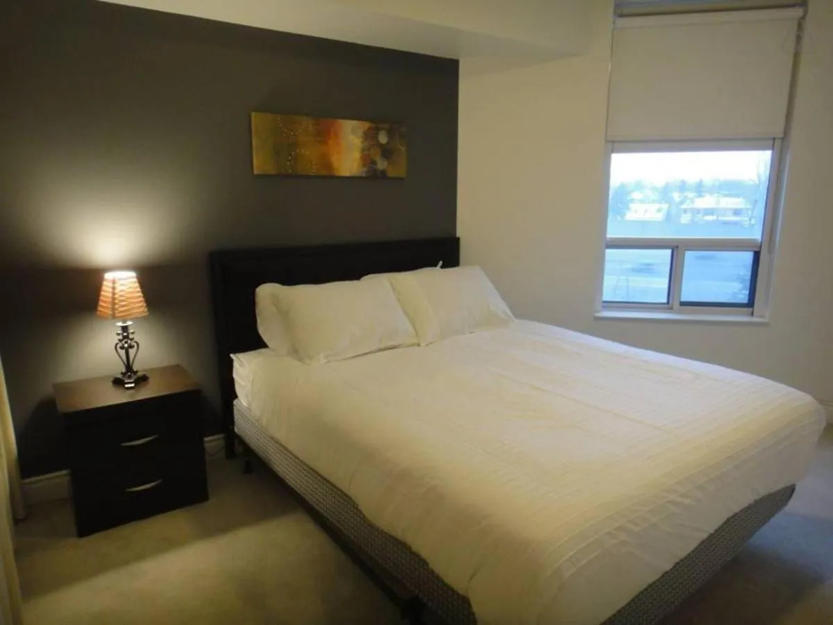 Royal Stays Furnished Apartments - North York Toronto